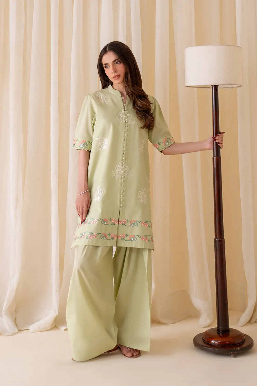 Myra Dupatta